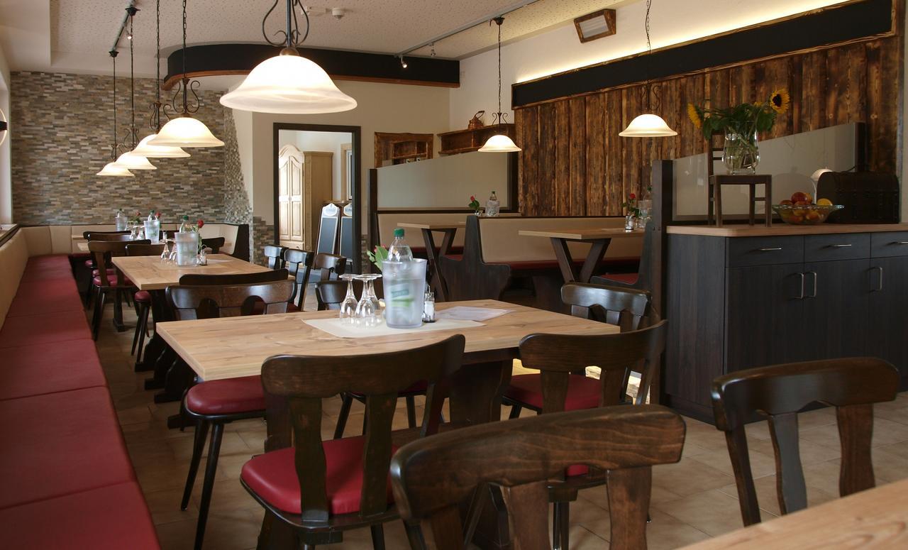 Fraenkischer Hof --- Hotel In Pegnitz --- Schlabecks Fraenkischer Hof Dış mekan fotoğraf